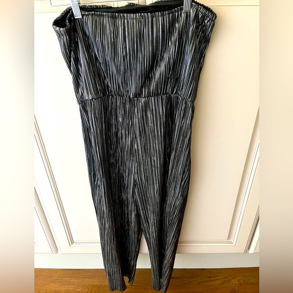 Wild Fable Silver Black Metallic Strapless Jumpsuit Size S - Picture 5 of 9